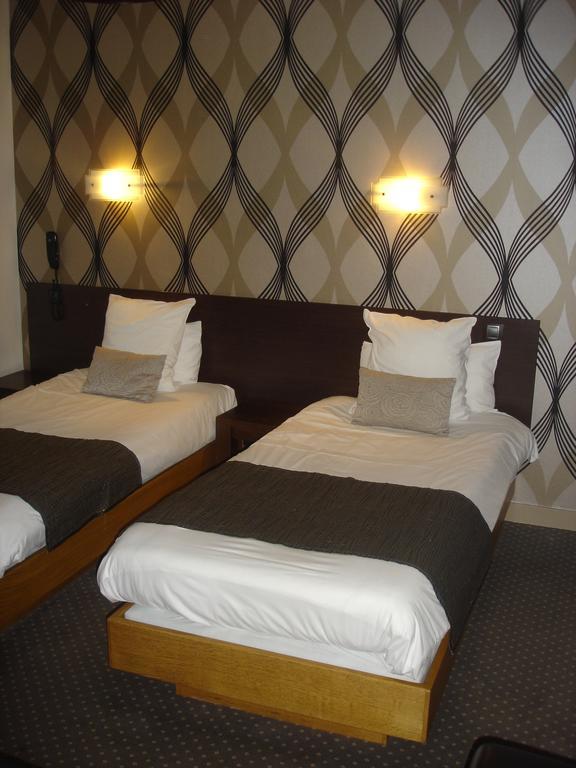 Hotel Reine Mathilde Bayeux Rom bilde